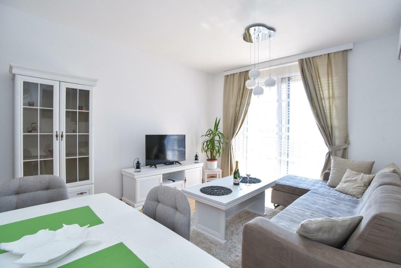 Apartment Bojana บุดวา ภายนอก รูปภาพ